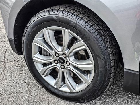 Used 2024 Ford Edge Titanium image 10