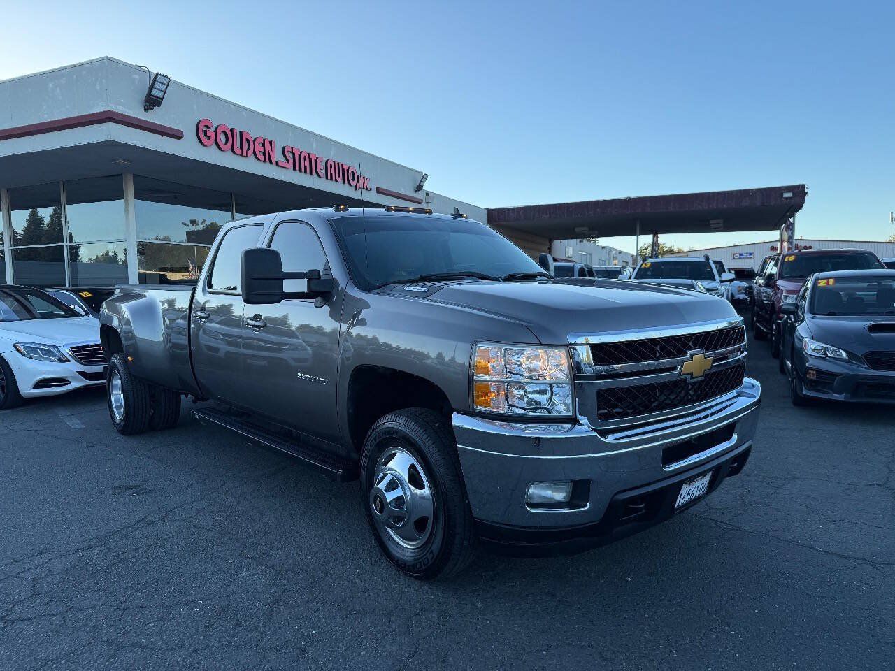 Used 2014 Chevrolet Silverado 3500 LTZ w/ LTZ Plus Package AWD/4WD image 1