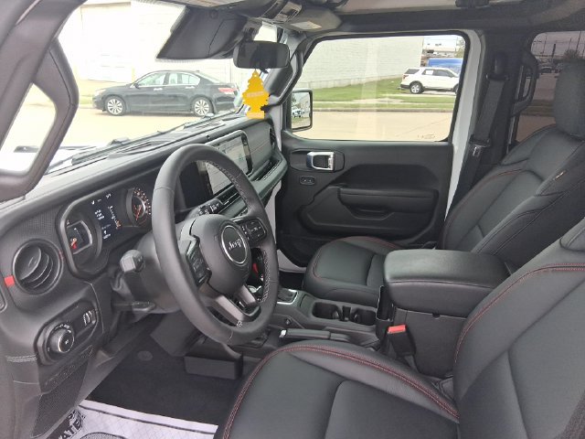 Used 2026 Jeep Wrangler Unlimited Rubicon AWD/4WD image 20