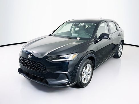 Used 2025 Honda HR-V LX image 3