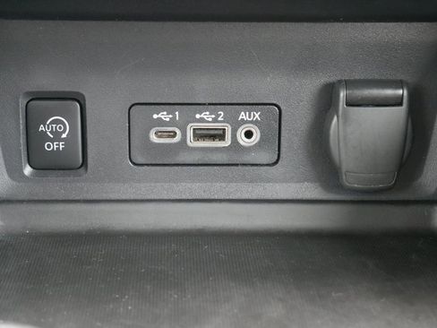 Used 2024 Nissan Sentra SV image 19