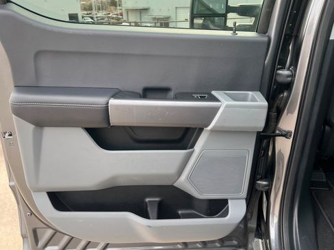 Used 2025 Ford F350 XLT image 18