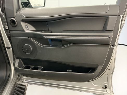 Used 2024 Ford Expedition XLT image 35