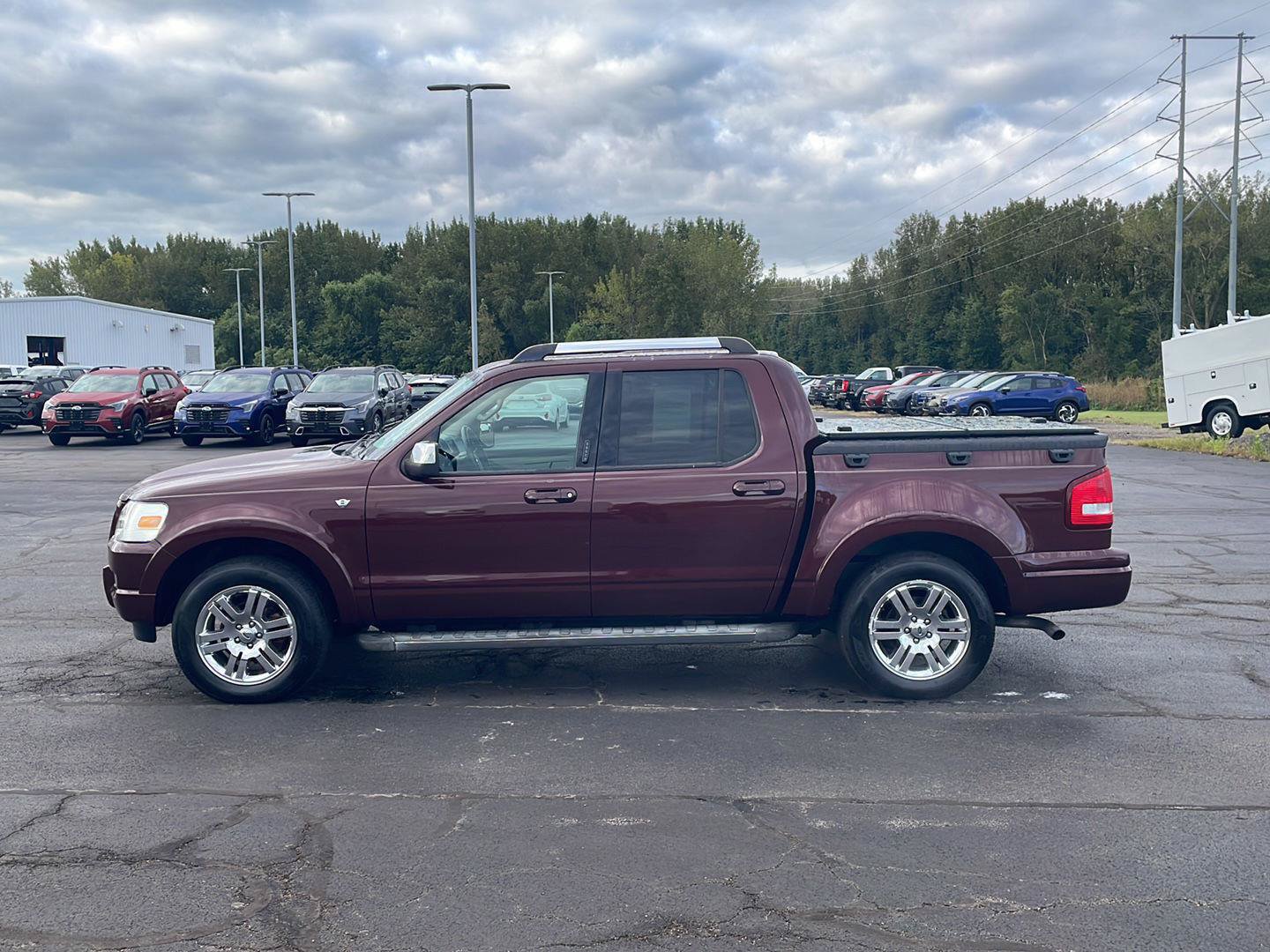 Used 2007 Ford Explorer Sport Trac Limited AWD/4WD image 2