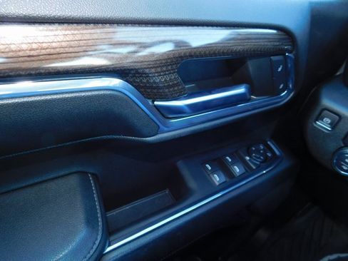 Used 2023 Chevrolet Silverado 1500 RST image 28