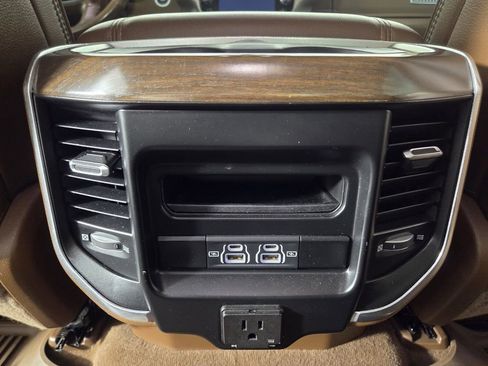 Used 2021 RAM 1500 Laramie RWD image 26