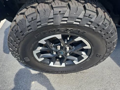 Used 2024 Jeep Wrangler Unlimited Rubicon 4xe AWD/4WD image 10
