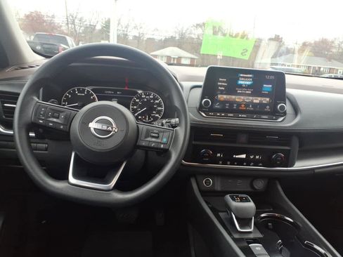 Certified 2023 Nissan Rogue SV image 19