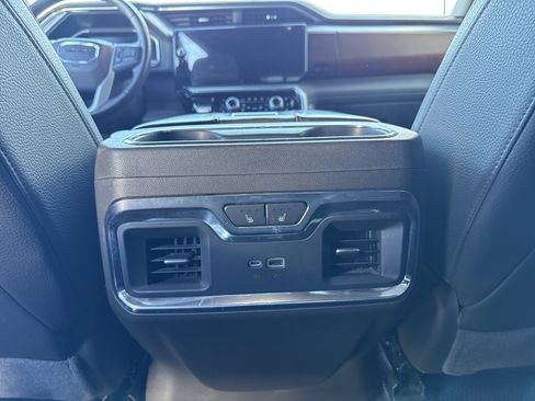 Used 2022 GMC Sierra 1500 Denali w/ Denali Reserve Package image 32