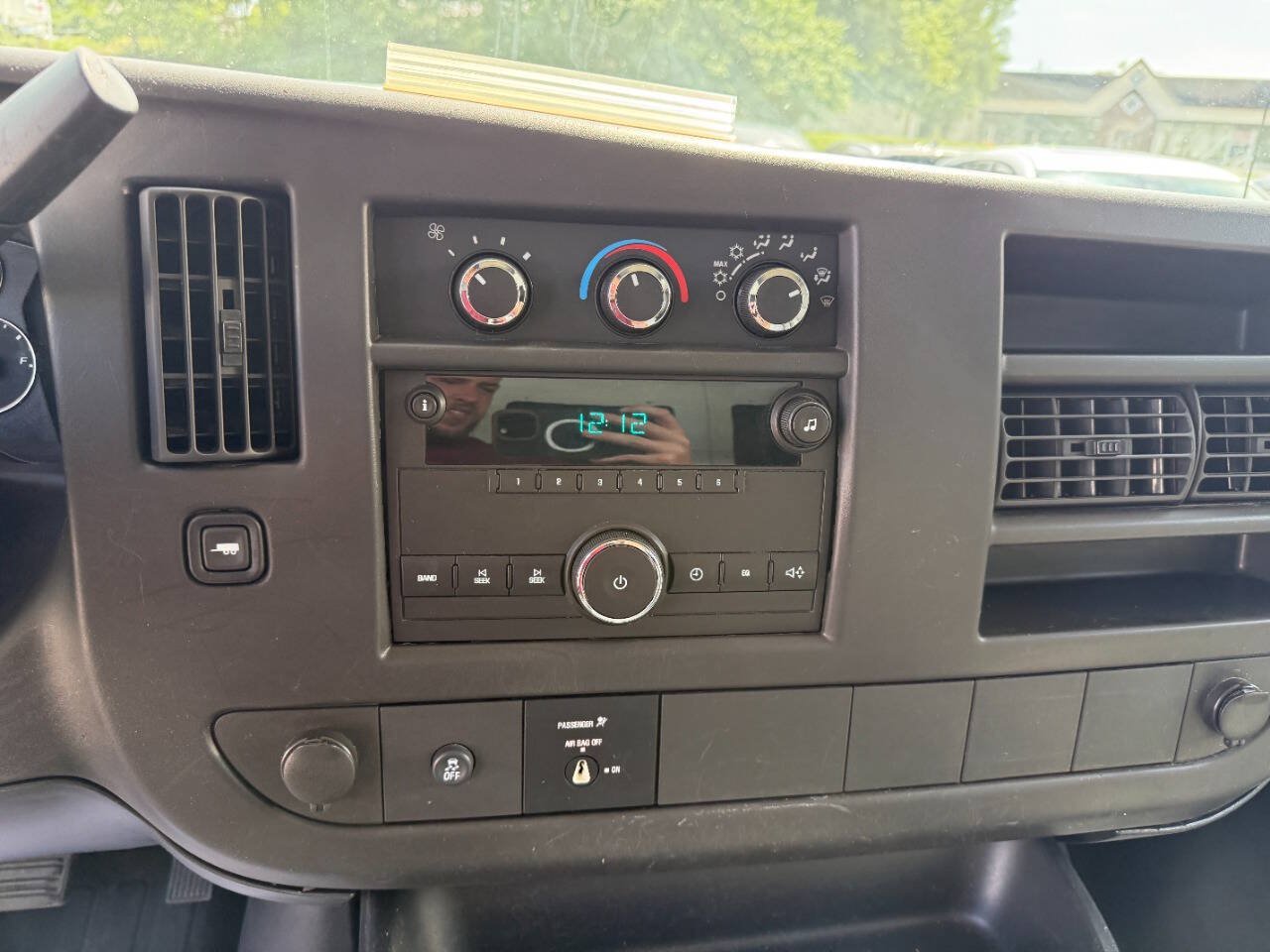 Used 2013 GMC Savana 2500 RWD image 18