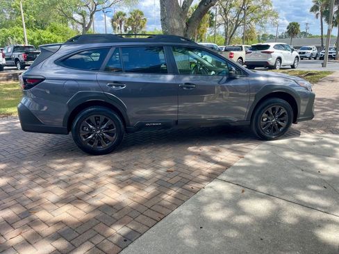 Used 2025 Subaru Outback Onyx Edition AWD/4WD image 7