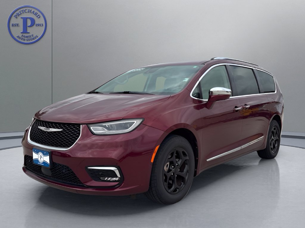 Used 2021 Chrysler Pacifica Limited w/ Premium & Safety Sphere Group AWD/4WD image 3