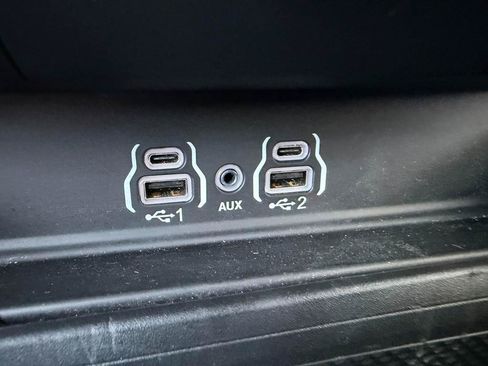 Used 2026 RAM 1500 Laramie AWD/4WD image 31