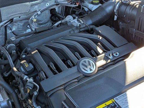 Used 2021 Volkswagen Atlas SEL Premium image 24