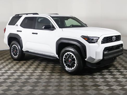 Used 2025 Toyota 4Runner TRD Off-Road image 2