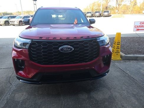Used 2025 Ford Explorer ST-Line image 10