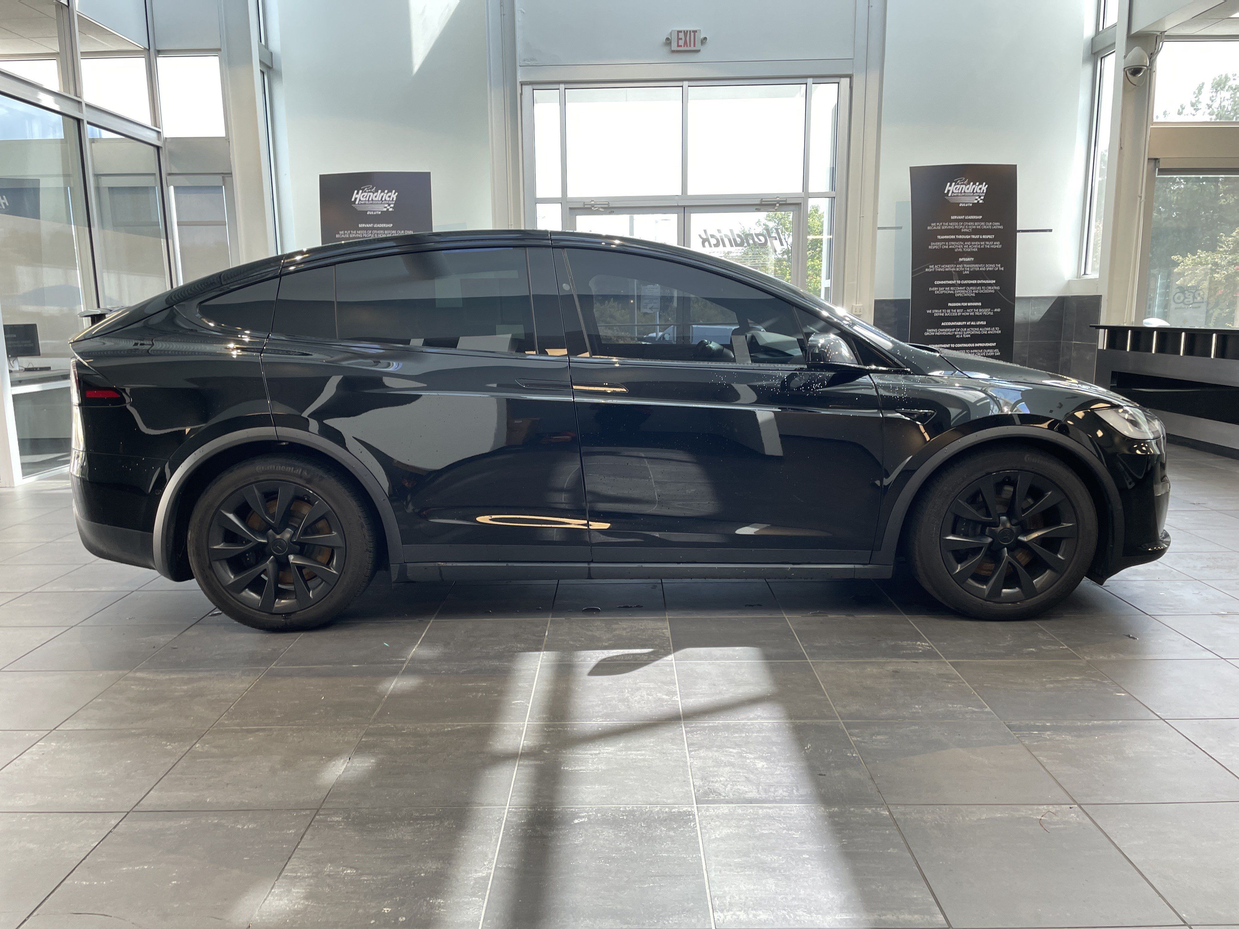 Used 2022 Tesla Model X AWD/4WD image 13