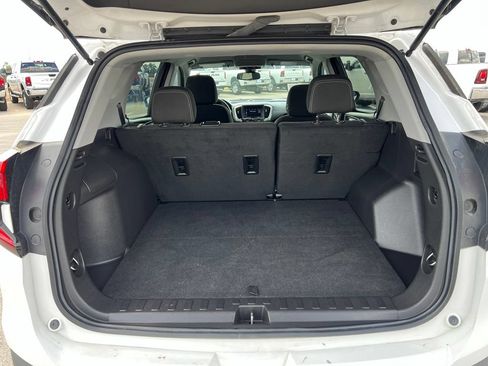 Used 2024 GMC Terrain SLE FWD image 5