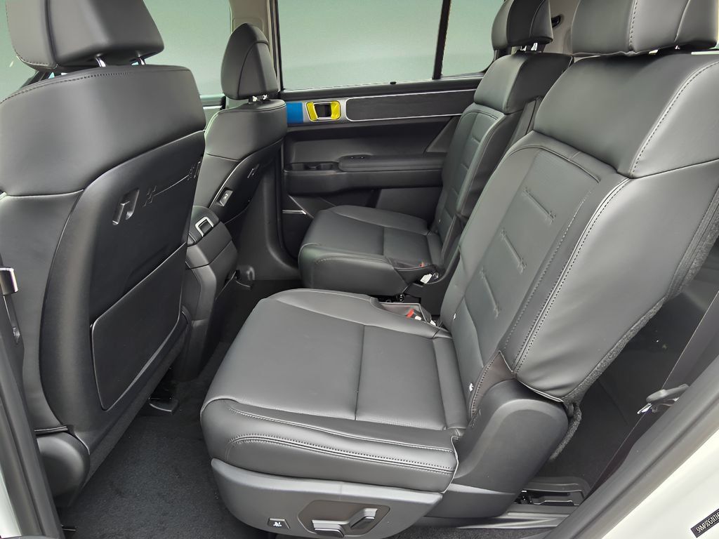 New 2026 Hyundai Santa Fe Limited AWD/4WD image 15