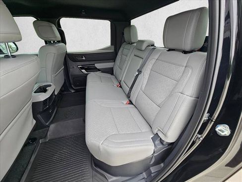 Used 2025 Toyota Tundra Limited AWD/4WD image 19
