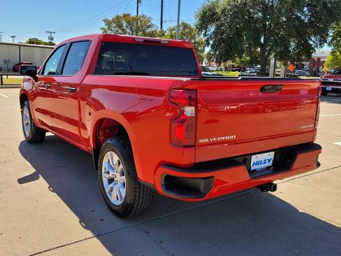 New 2026 Chevrolet Silverado 1500 Custom image 3