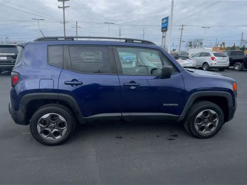 Used 2017 Jeep Renegade Sport w/ Power & Air Group image 9