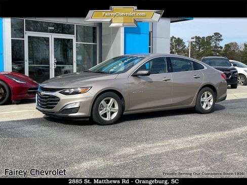 Used 2022 Chevrolet Malibu LS image 1