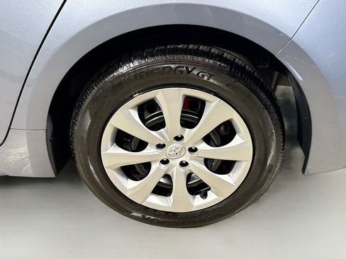 Used 2024 Toyota Corolla LE image 25