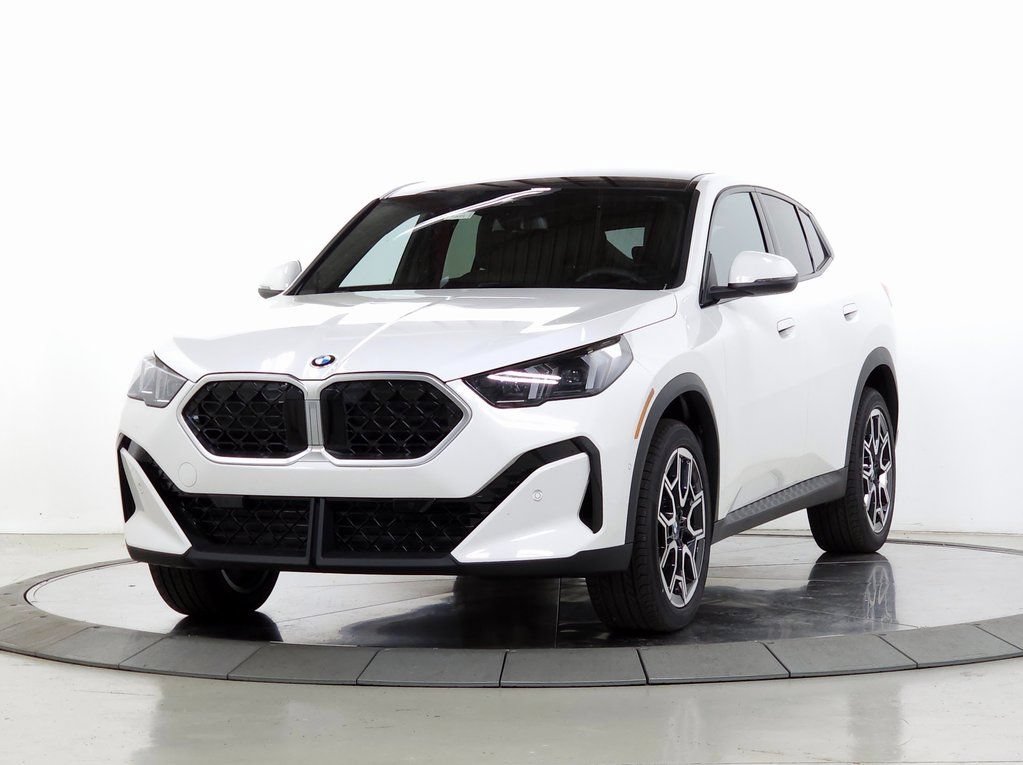 Used 2026 BMW X2 xDrive28i w/ Convenience Package AWD/4WD image 3