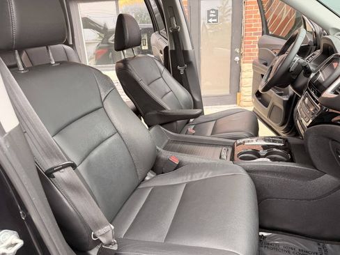 Used 2016 Honda Pilot Touring image 21