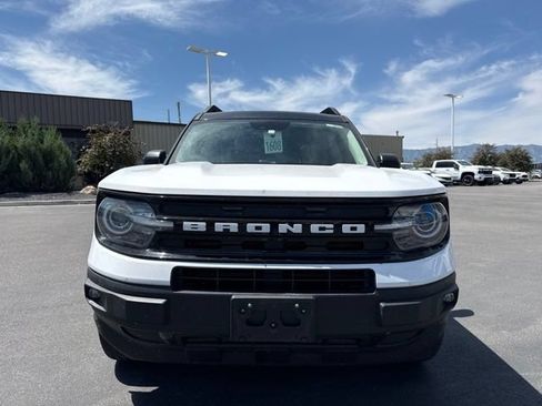 Used 2022 Ford Bronco Sport Outer Banks w/ Tech Package AWD/4WD image 2