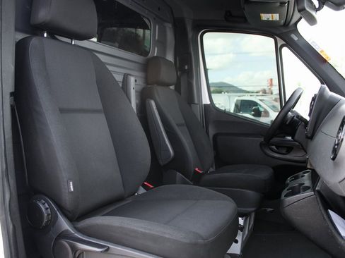 Used 2019 Mercedes-Benz Sprinter 144 Cargo image 25
