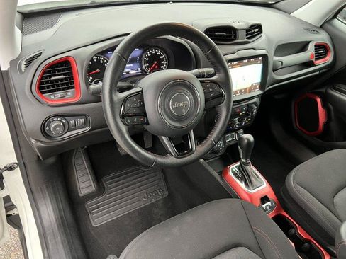 Used 2022 Jeep Renegade Trailhawk AWD/4WD image 16