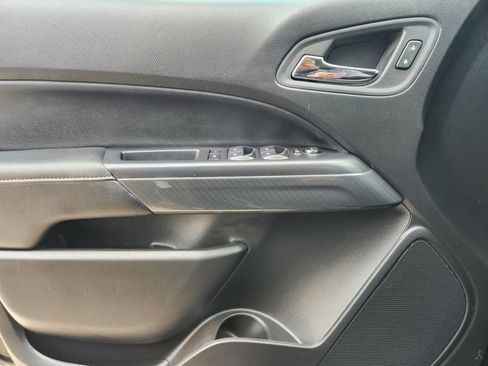 Used 2022 GMC Canyon AT4 image 20