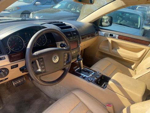 Used 2005 Volkswagen Touareg V8 image 19