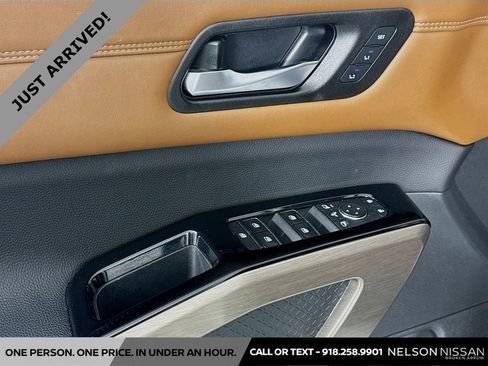 Certified 2023 Nissan Pathfinder Platinum w/ Cargo Package image 18