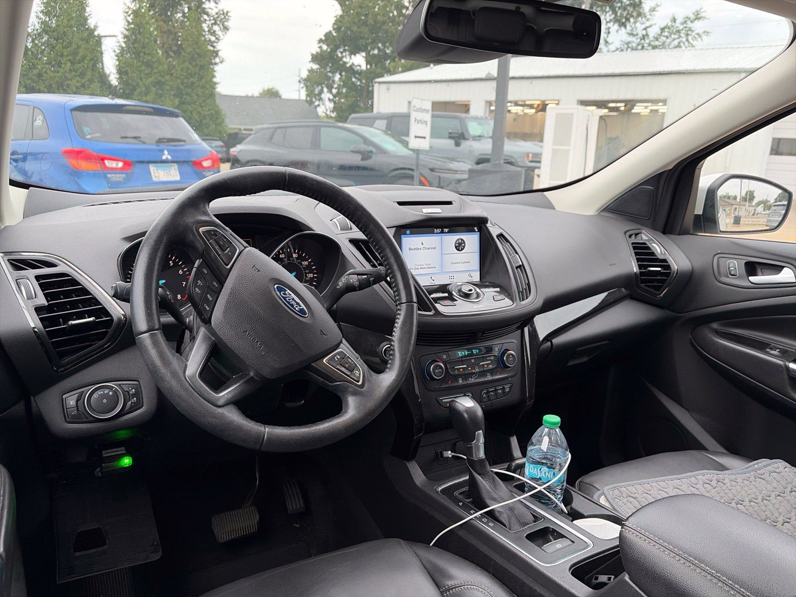 Used 2017 Ford Escape Titanium w/ Equipment Group 301A FWD image 5