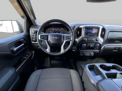 Used 2020 Chevrolet Silverado 1500 RST w/ Texas Edition AWD/4WD image 6