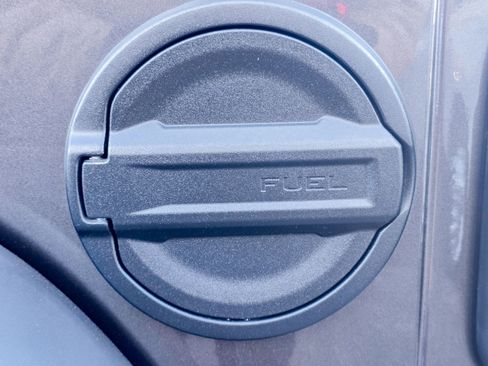 Used 2025 Jeep Wrangler Rubicon image 49