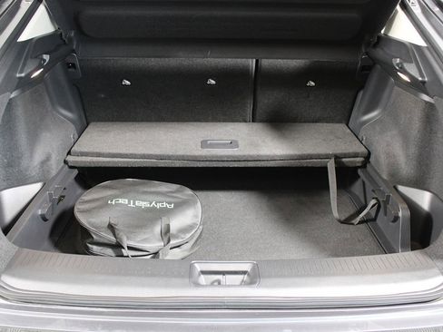 Used 2024 Nissan Ariya FWD image 31