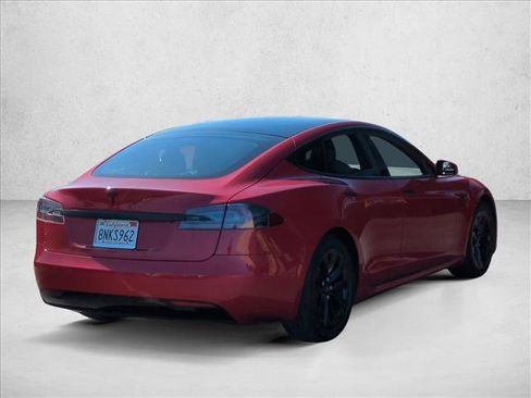 Used 2020 Tesla Model S Long Range Plus image 4
