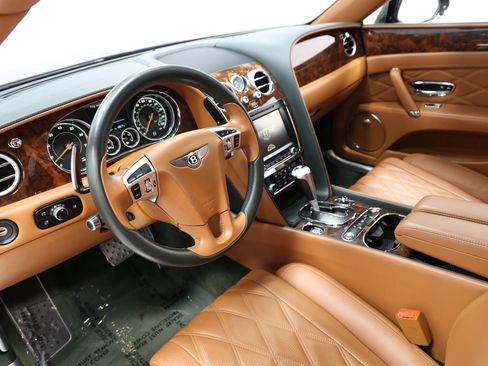 Used 2016 Bentley Flying Spur W12 AWD/4WD image 2