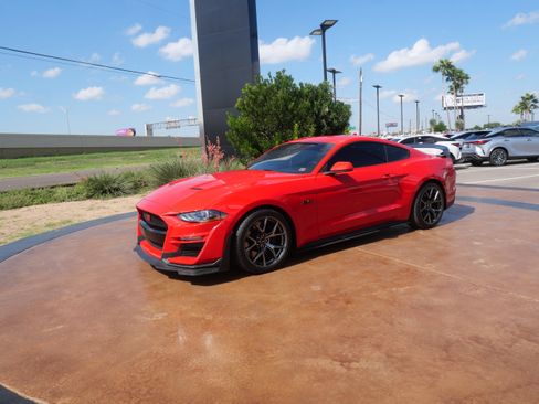 Used 2020 Ford Mustang GT Premium w/ Performance Package - Level 2 image 5