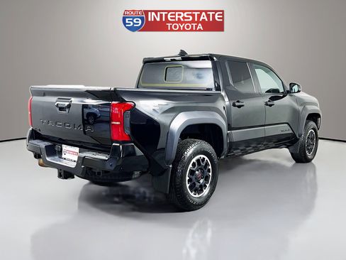 Certified 2024 Toyota Tacoma TRD Off-Road w/ TRD Off Road Upgrade Package AWD/4WD image 7