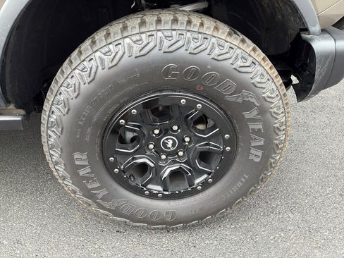 New 2026 Ford Bronco Badlands AWD/4WD image 9