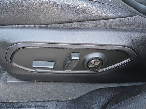 Used 2024 Jeep Grand Cherokee Altitude image 13