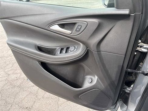 Used 2023 Buick Encore GX Select w/ Sport Touring Package image 11