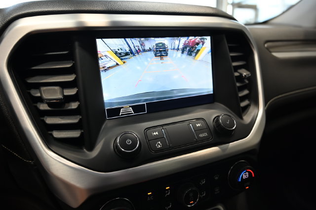 Used 2020 GMC Acadia SLT AWD/4WD image 16