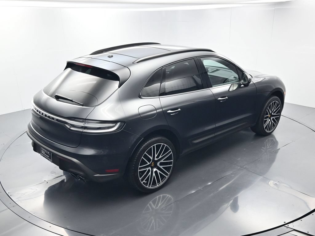 Certified 2026 Porsche Macan AWD/4WD image 40