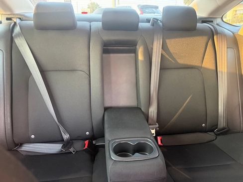 Used 2024 Honda Civic EX image 41